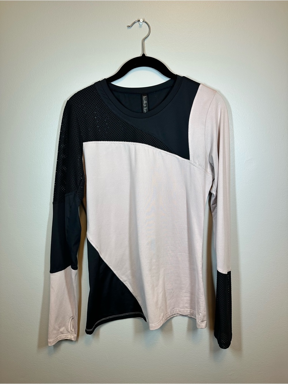 lukka Activewear - Black and Light Pink Colorblock Long Sleeve Top